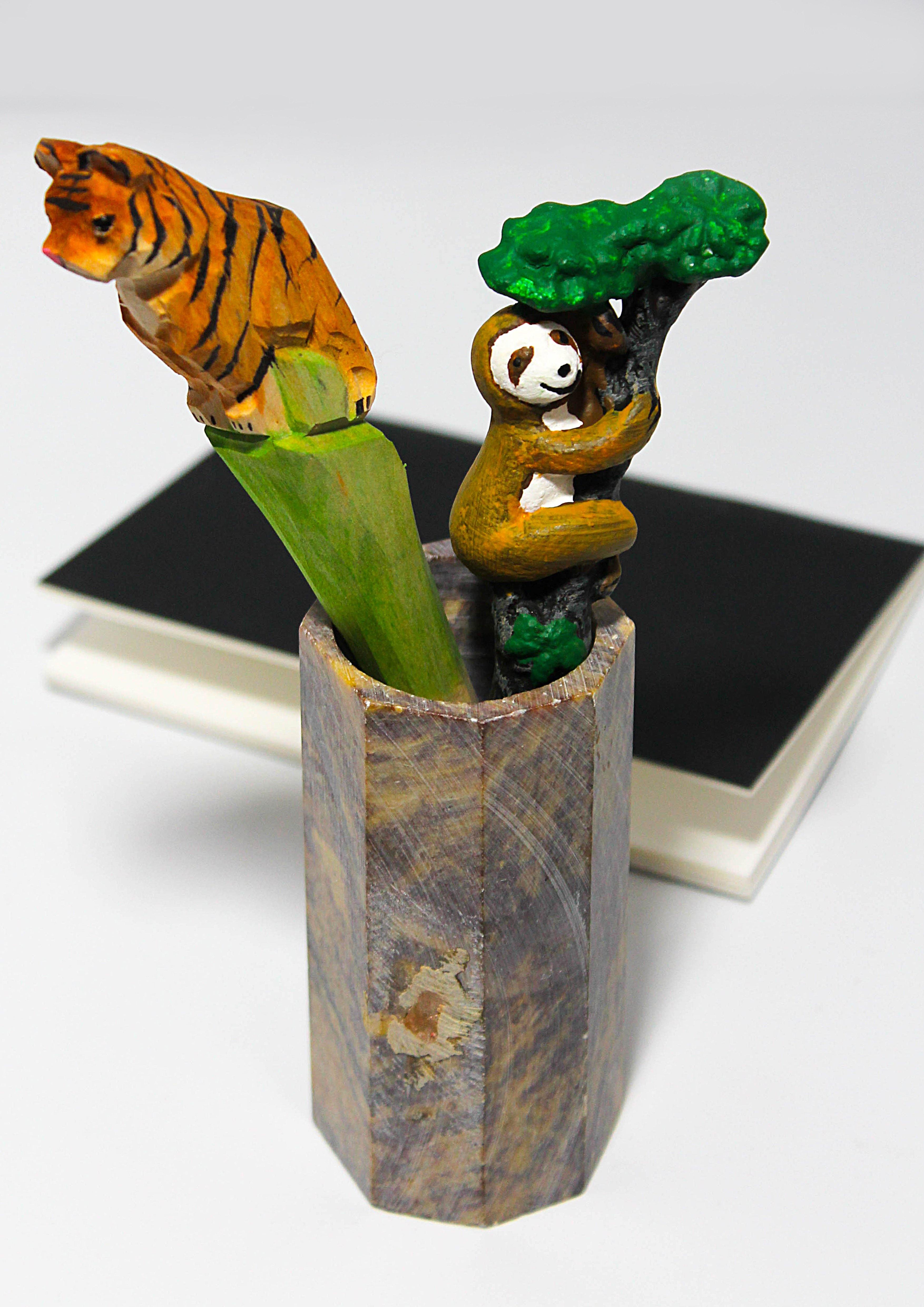 Tiger Sitting Wooden Pen - Wildtouch - Wildtouch